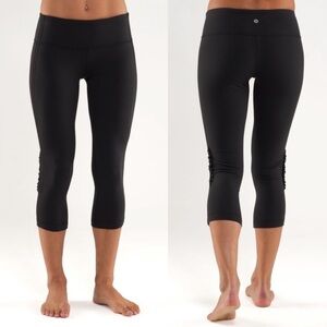 Lululemon Wunder Under Yoga Crop*Ruffle Black 8